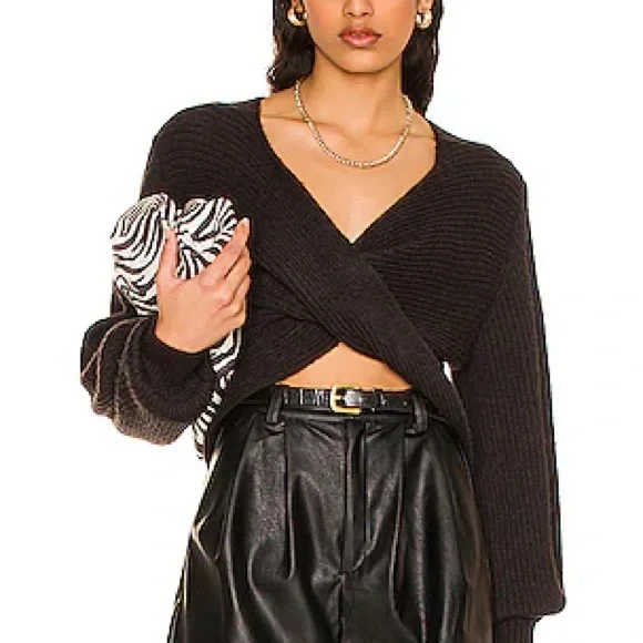 NWT SIZE M/L 525 America Black Wrap Sweater - Picture 1 of 6